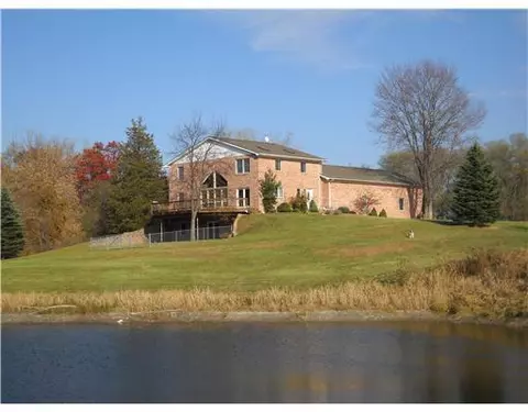 6170 Pingree, Howell, MI 48843 photo 1