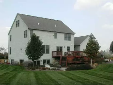 1181 Longview, Saline, MI 48176 photo 2