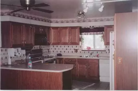 1665 W Willis, Saline, MI 48176 photo 1