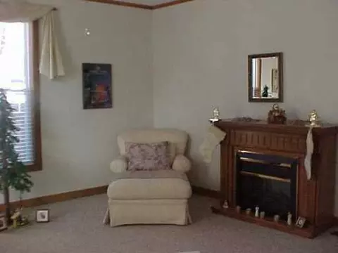 306 S S Un, Tecumseh, MI 49286 photo 4