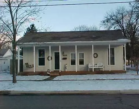 306 S S Un, Tecumseh, MI 49286 photo 1