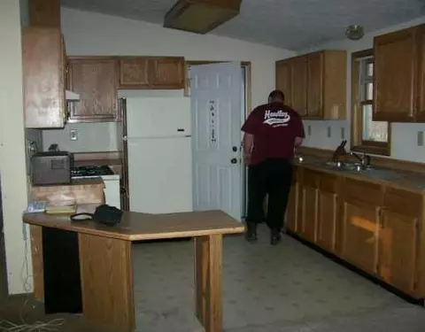 4803 Deleon, Tecumseh, MI 49286 photo 3