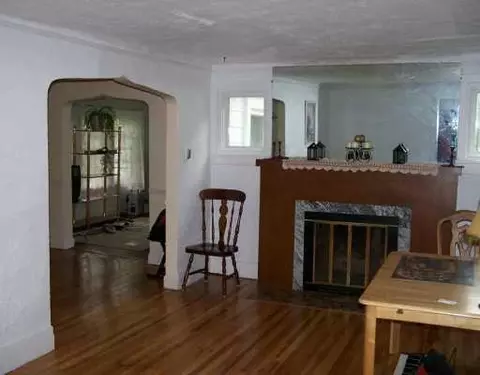 215 S Second, Brighton, MI 48116 photo 4