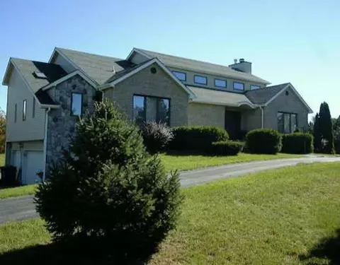 7755 Warner, Saline, MI 48176 photo 1
