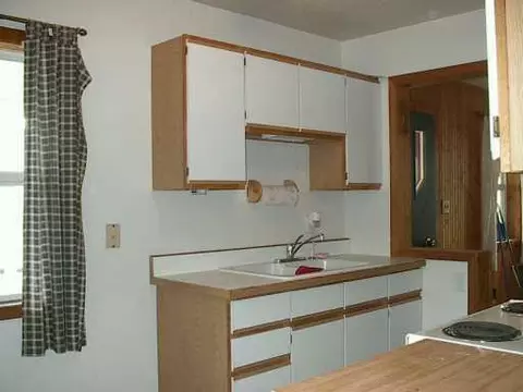 505 Center, Tecumseh, MI 49286 photo 2