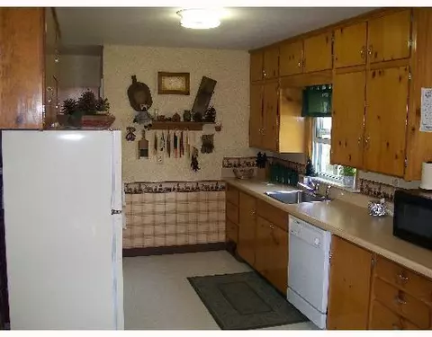 8735 Bunton, Willis, MI 48191 photo 2