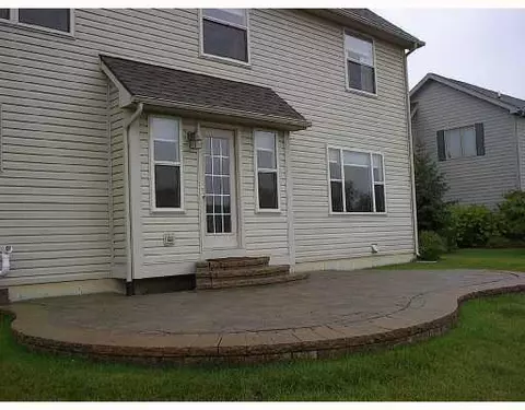 399 E Castlebury Cir, Saline, MI 48176 photo 8