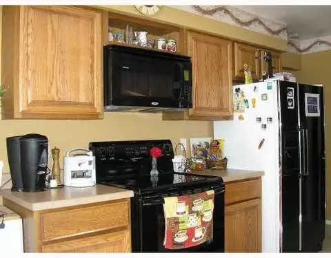 224 Tower, Saline, MI 48176 photo 2