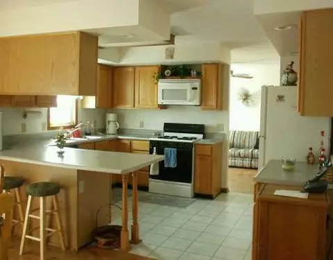 10065 Stony Crk, York, MI 48160 photo 3