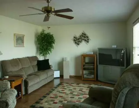 10065 Stony Crk, York, MI 48160 photo 4