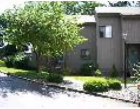 401 Hermitage, Tecumseh, MI 49286 photo 1