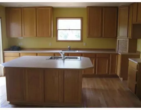 4858 N Latson, Howell, MI 48855 photo 3