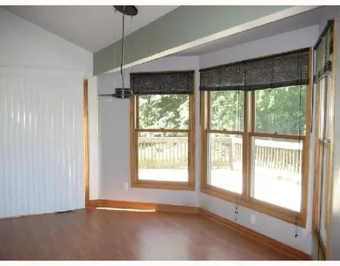 7675 Handy, Howell, MI 48843 photo 2