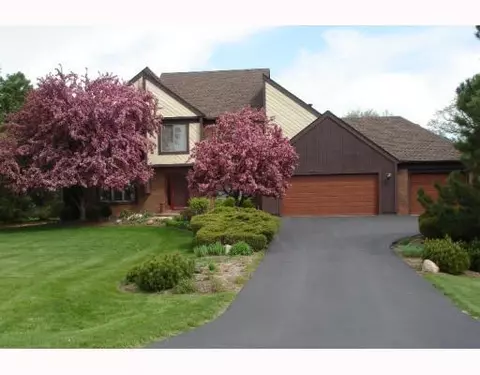 2836 Robal, Saline, MI 48176 photo 1