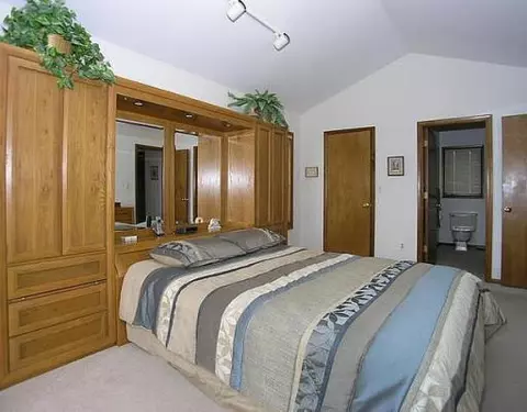2836 Robal, Saline, MI 48176 photo 10