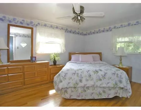 255 Willis Rd, Saline, MI 48176 photo 8