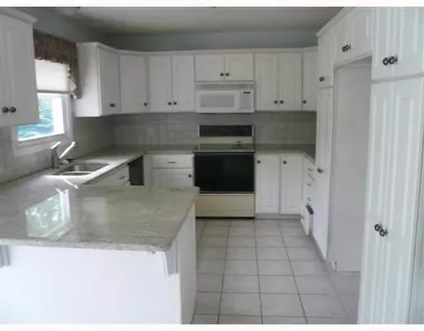 2615 Fishbeck, Howell, MI 48843 photo 2