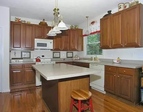 357 Glen, Saline, MI 48176 photo 7