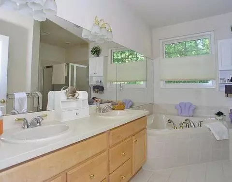 357 Glen, Saline, MI 48176 photo 4