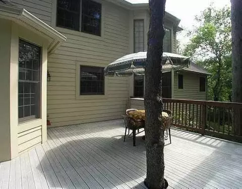 357 Glen, Saline, MI 48176 photo 3
