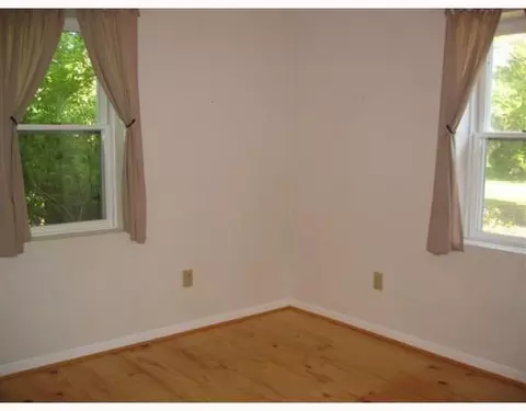 3211 E Joy Rd, Ann Arbor, MI 48105 photo 7