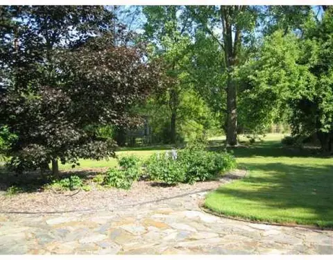 3211 E Joy Rd, Ann Arbor, MI 48105 photo 3