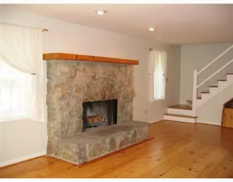 3211 E Joy Rd, Ann Arbor, MI 48105 photo 4