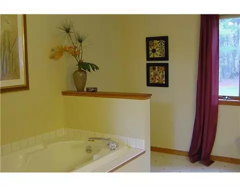 1164 Bishop Rd, Saline, MI 48176 photo 7