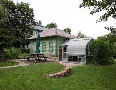 302 E Henry, Saline, MI 48176 photo 8