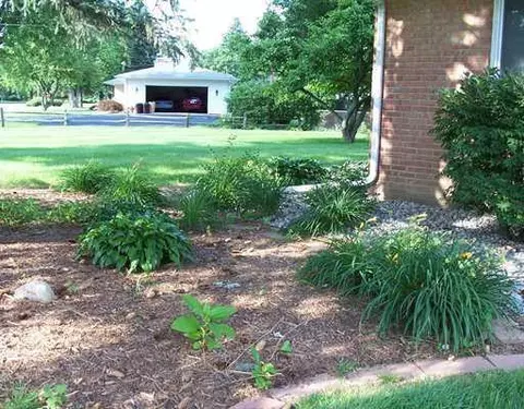 1018 Red Ml, Tecumseh, MI 49286 photo 2