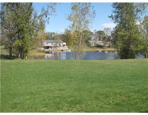 1168 Alamo Ct, Tecumseh, MI 49286 photo 2