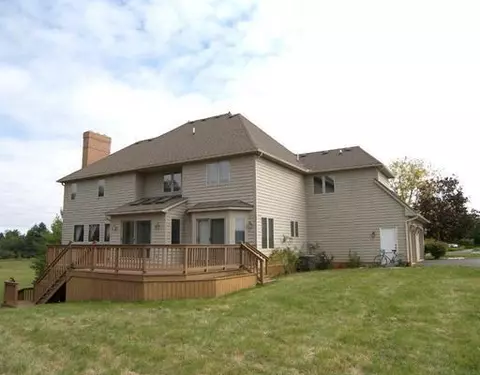 6186 Windmill, Saline, MI 48176 photo 2