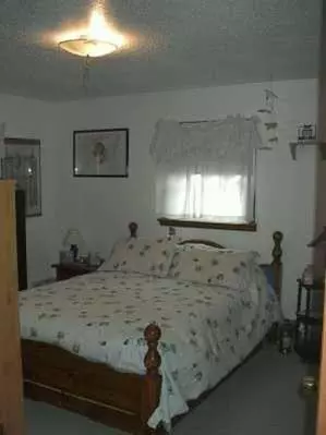 2193 W Dean, Temperance, MI 48182 photo 6