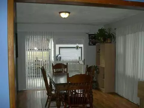 2193 W Dean, Temperance, MI 48182 photo 3