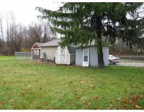 667 First St, Dundee, MI 48131 photo 2