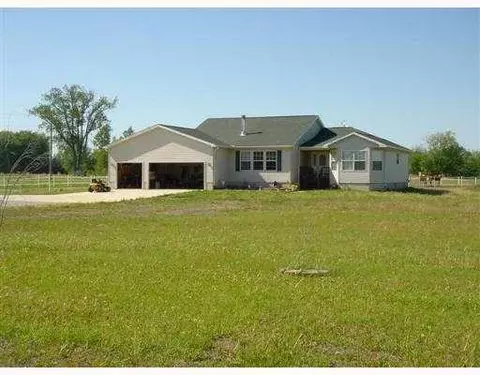 5740 Colf, Carleton, MI 48117 photo 1