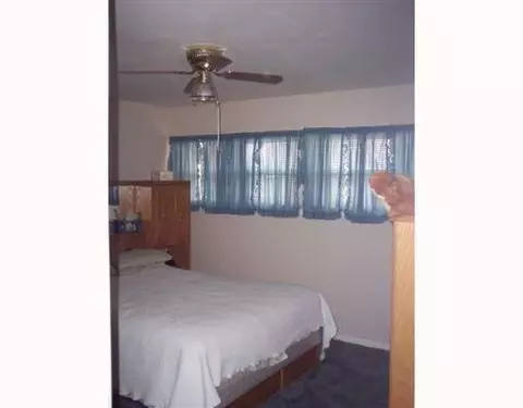 466 Everett, Milan, MI 48160 photo 7