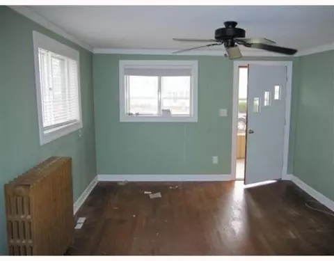 524 E Second, Monroe, MI 48161 photo 4