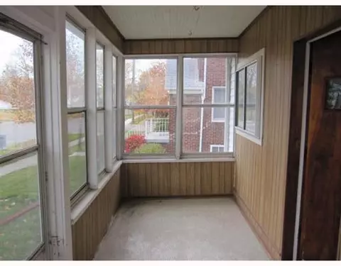 524 E Second, Monroe, MI 48161 photo 3