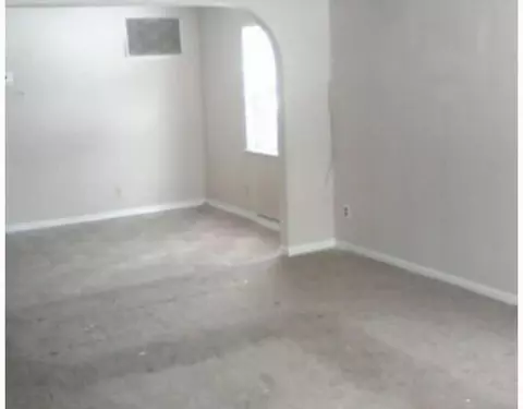 17598 Sumpter, Belleville, MI 48111 photo 5