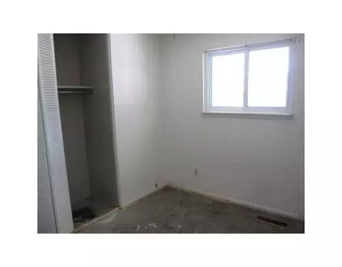 5085 Harding, Wayne, MI 48184 photo 7