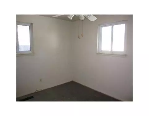 5085 Harding, Wayne, MI 48184 photo 9