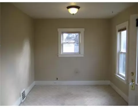35312 Chestnut, Wayne, MI 48184 photo 4