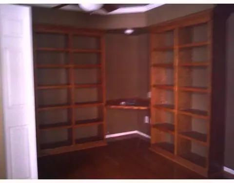 409 Buckingham, Canton, MI 48188 photo 5