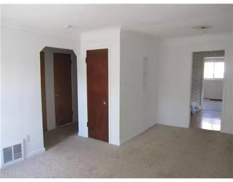 11380 Inkster, Romulus, MI 48174 photo 2