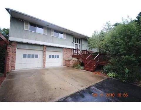 852 Stonegate, Ann Arbor, MI 48103 photo 2