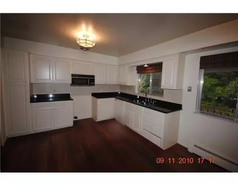 852 Stonegate, Ann Arbor, MI 48103 photo 7
