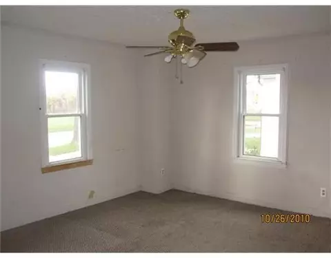 3657 S Hubbard, Wayne, MI 48184 photo 2