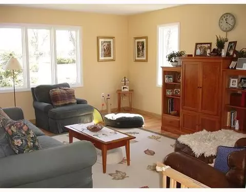 2735 Dexter Rd, Ann Arbor, MI 48103 photo 4