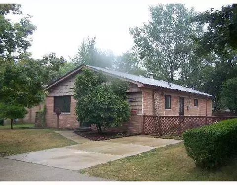 27017 Avalon, Taylor, MI 48180 photo 2